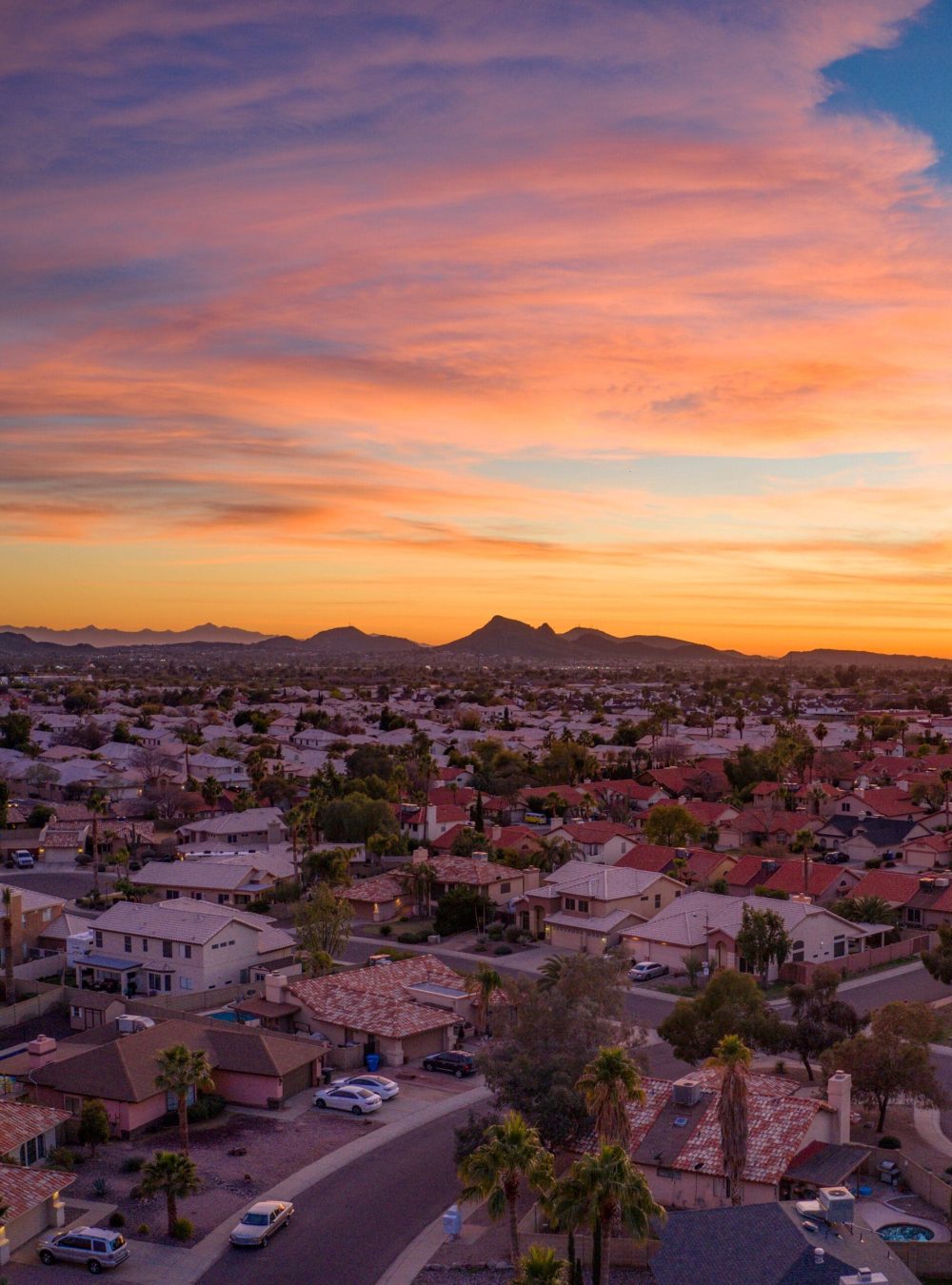 Colorful,Suburban,Sunset,Over,Phoenix,,Az arizona sunset of the city